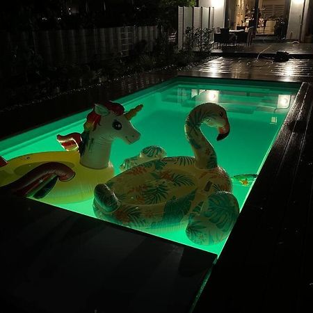 Villa Mit Pool 锡格堡 外观 照片