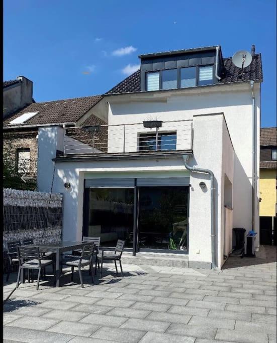 Villa Mit Pool 锡格堡 外观 照片